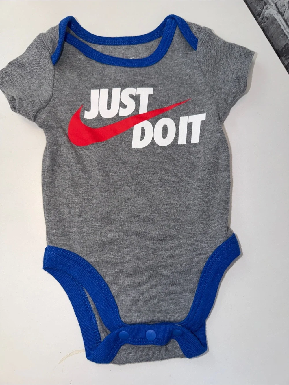 Baby boy's Nike Gray Bodysuit with Blue Shorts and Red Swoosh - Picture 4 of 6